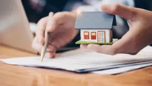 Vay thế chấp bất động sản là gì?