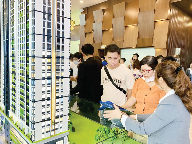 Nghe ngóng tình hình, chuẩn bị tài chính trước khi mua nhà