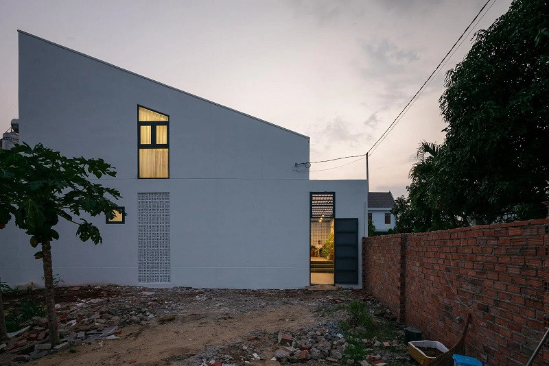 Nhà 2 tầng tối giản