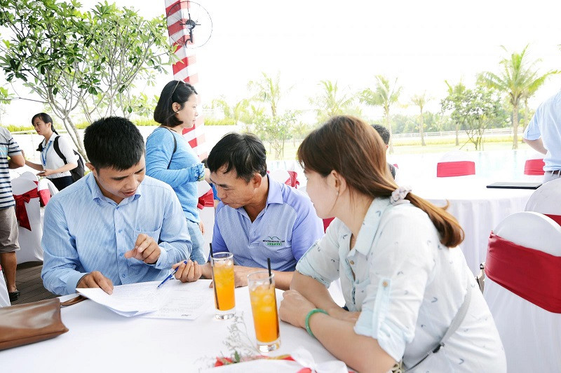 Tư vấn khách hàng